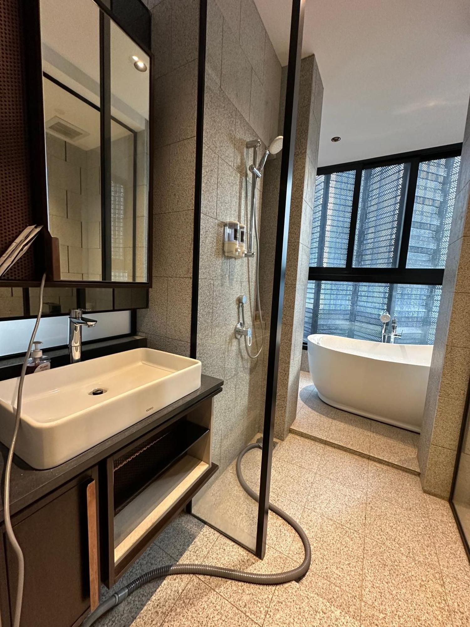 Scarletz Suites Klcc By Numa Kuala Lumpur Exterior photo
