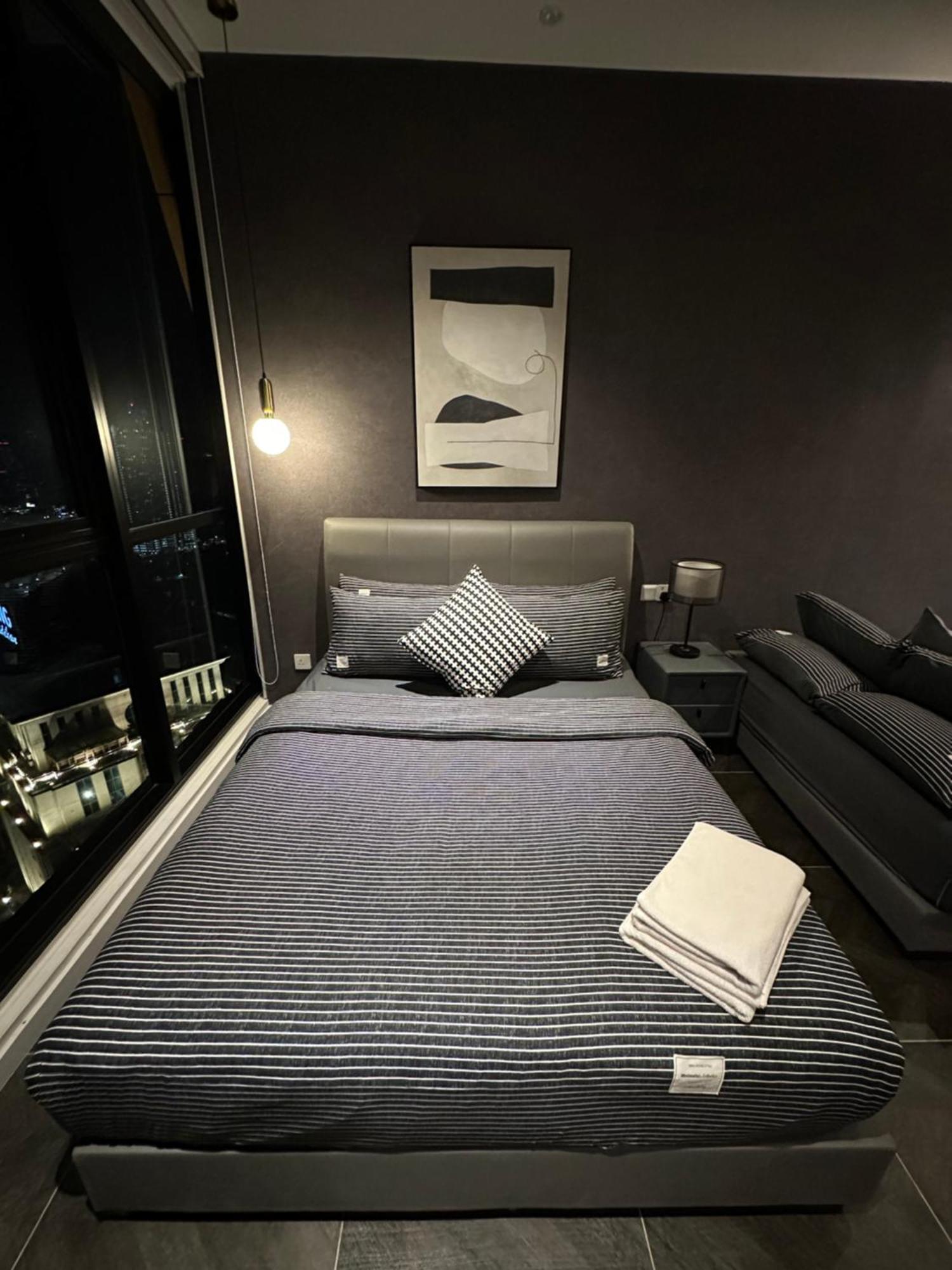 Scarletz Suites Klcc By Numa Kuala Lumpur Exterior photo